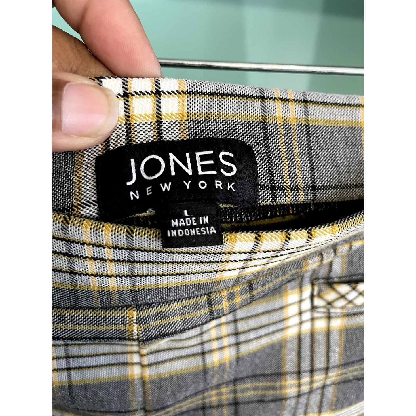 Jones New York Plaid Fly Front Slim Leg Pants - Size L