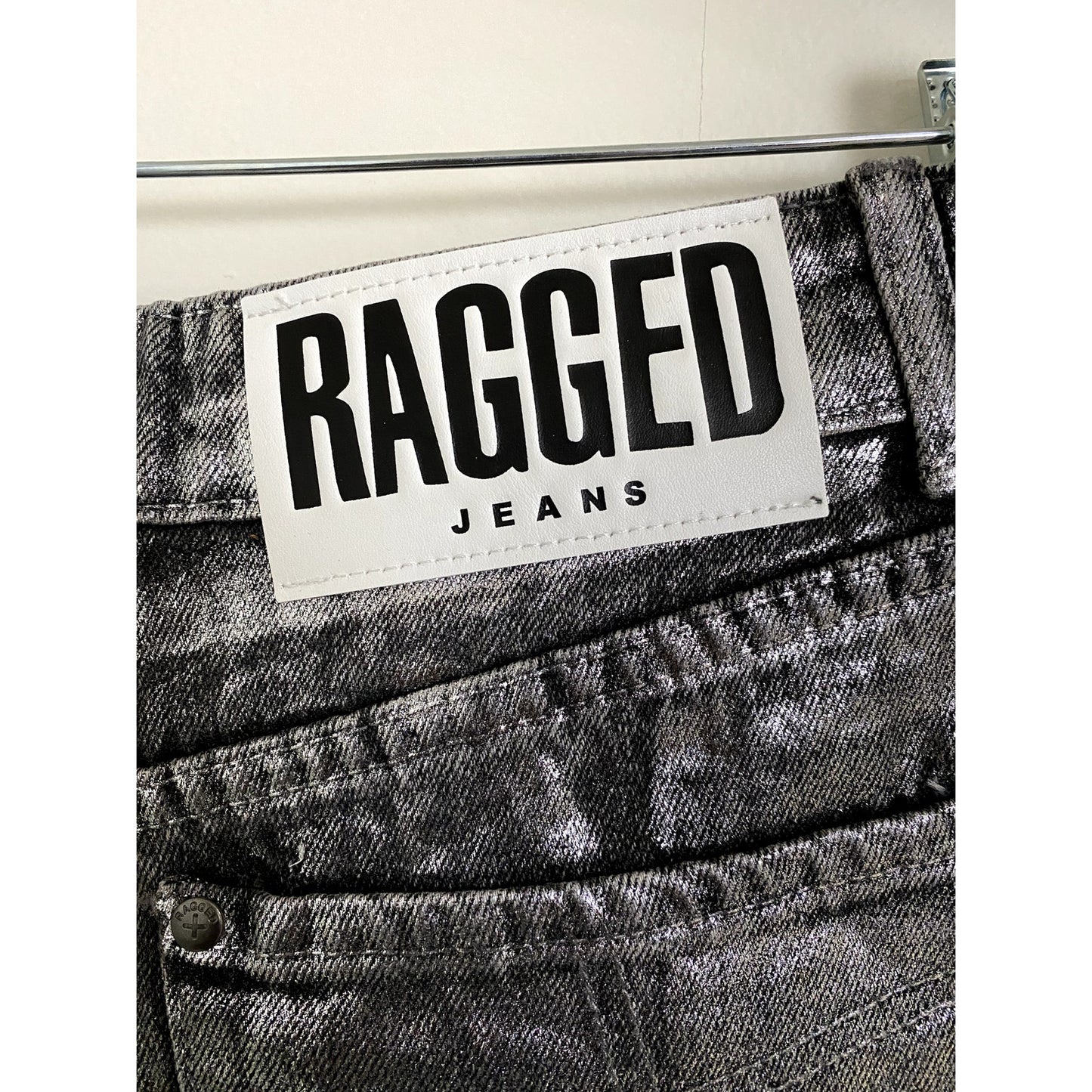 Ragged Glimmer Low Rise Gray Metallic Jeans - Size 30 (NWT)
