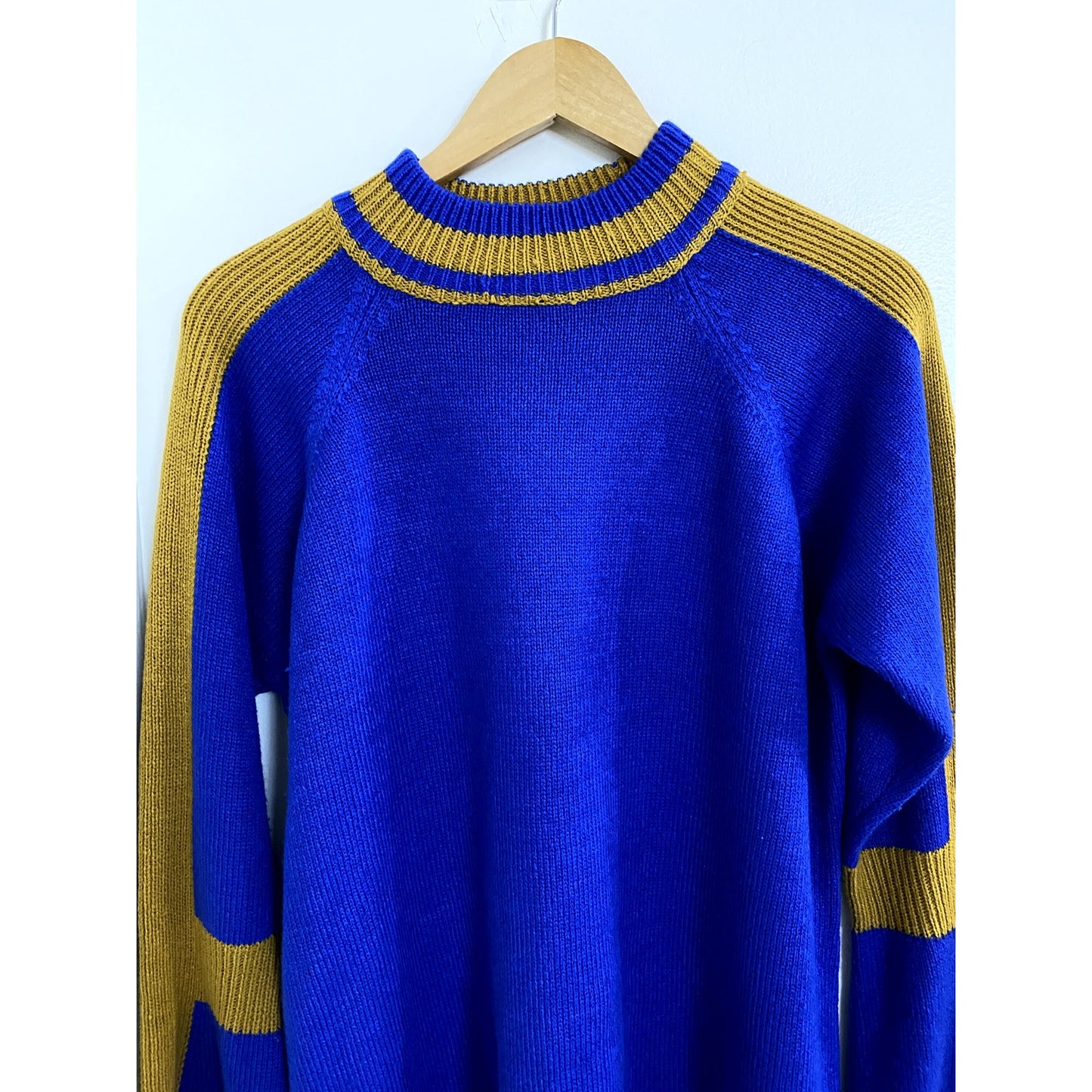 Ashley Stewart Blue Sweater with Gold Details - Size 18/20 (VGUC)