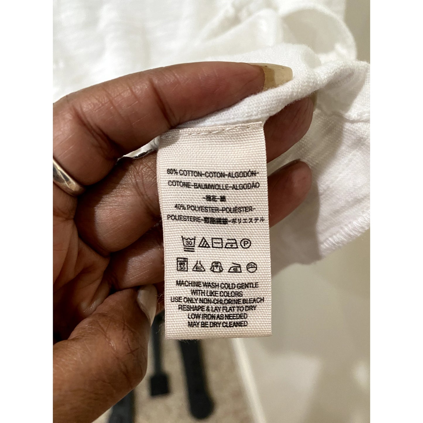 Free People White Sleeveless Top - Size Medium (EUC)