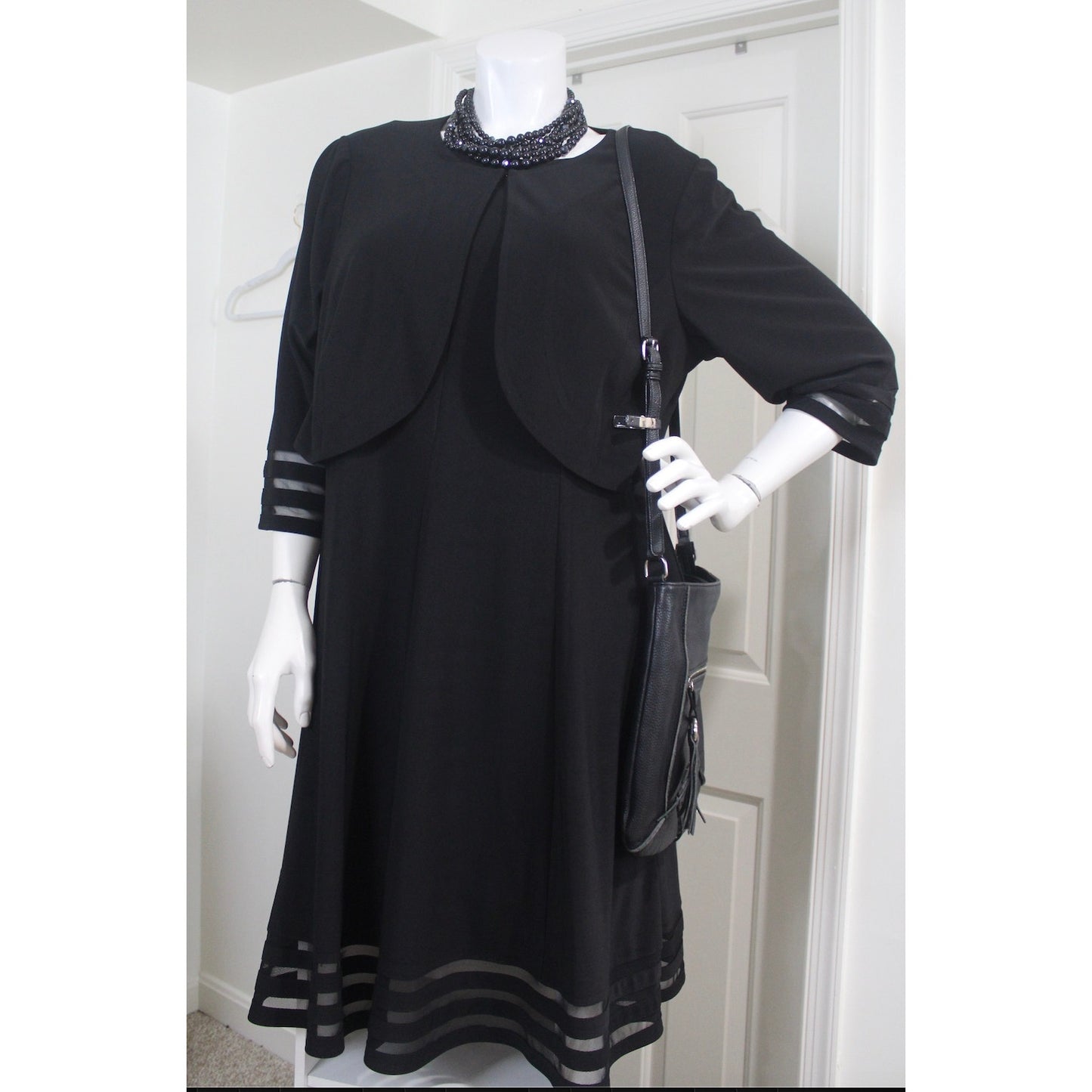 Jessica Howard 2 piece Black Dress & Jacket- Size 22W (EUC)