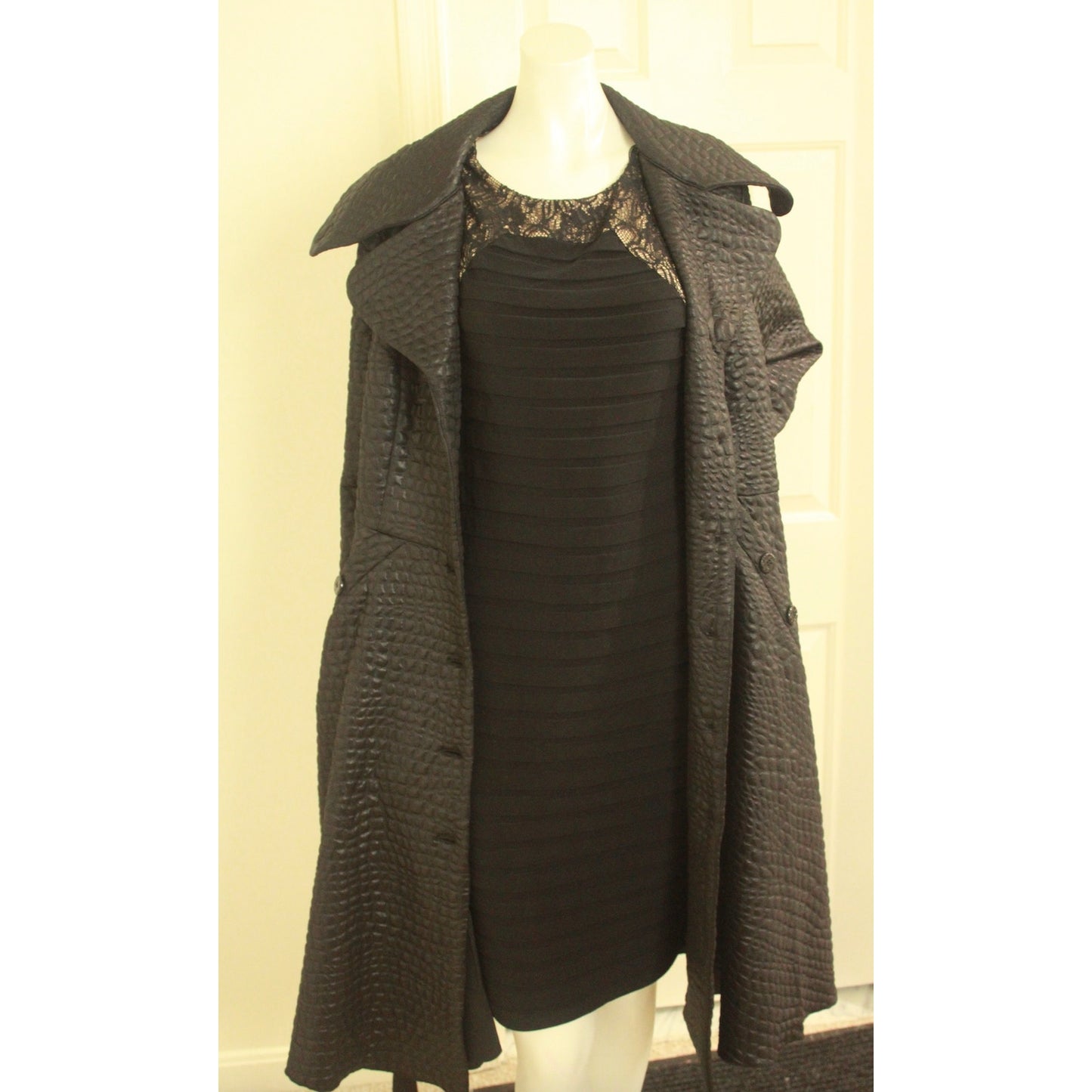 Samuel Dong Black Knit Alligator Pattern Jacquard A-line Coat - Size L - Boutique