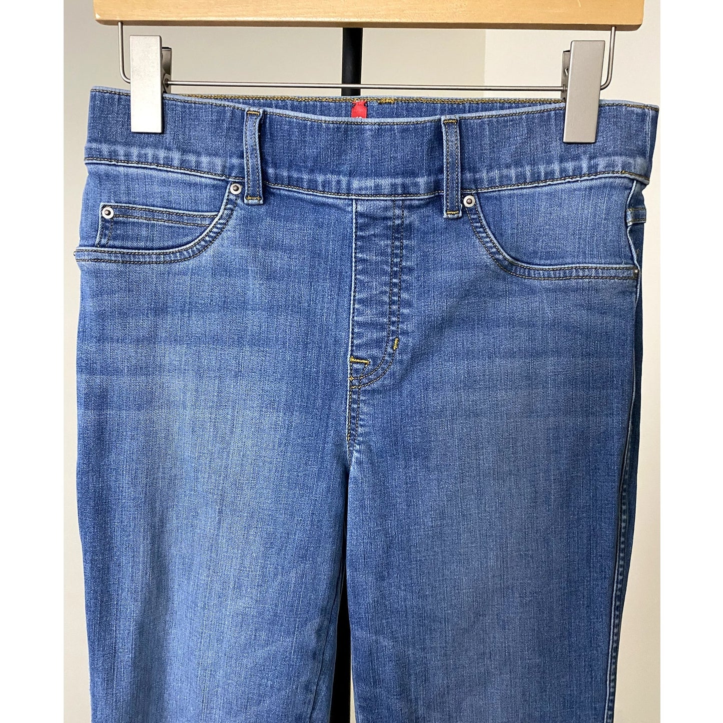 Spanx High-Waisted Flare Pull-on Jeggings -Size M (EUC)