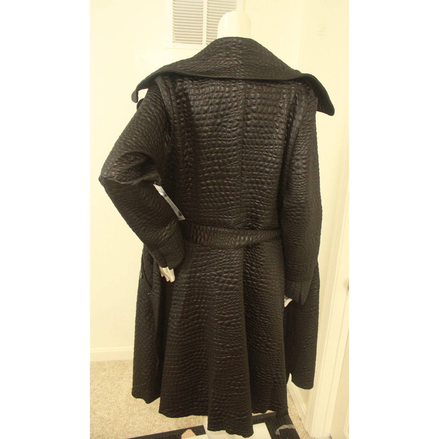 Samuel Dong Black Knit Alligator Pattern Jacquard A-line Coat - Size L - Boutique