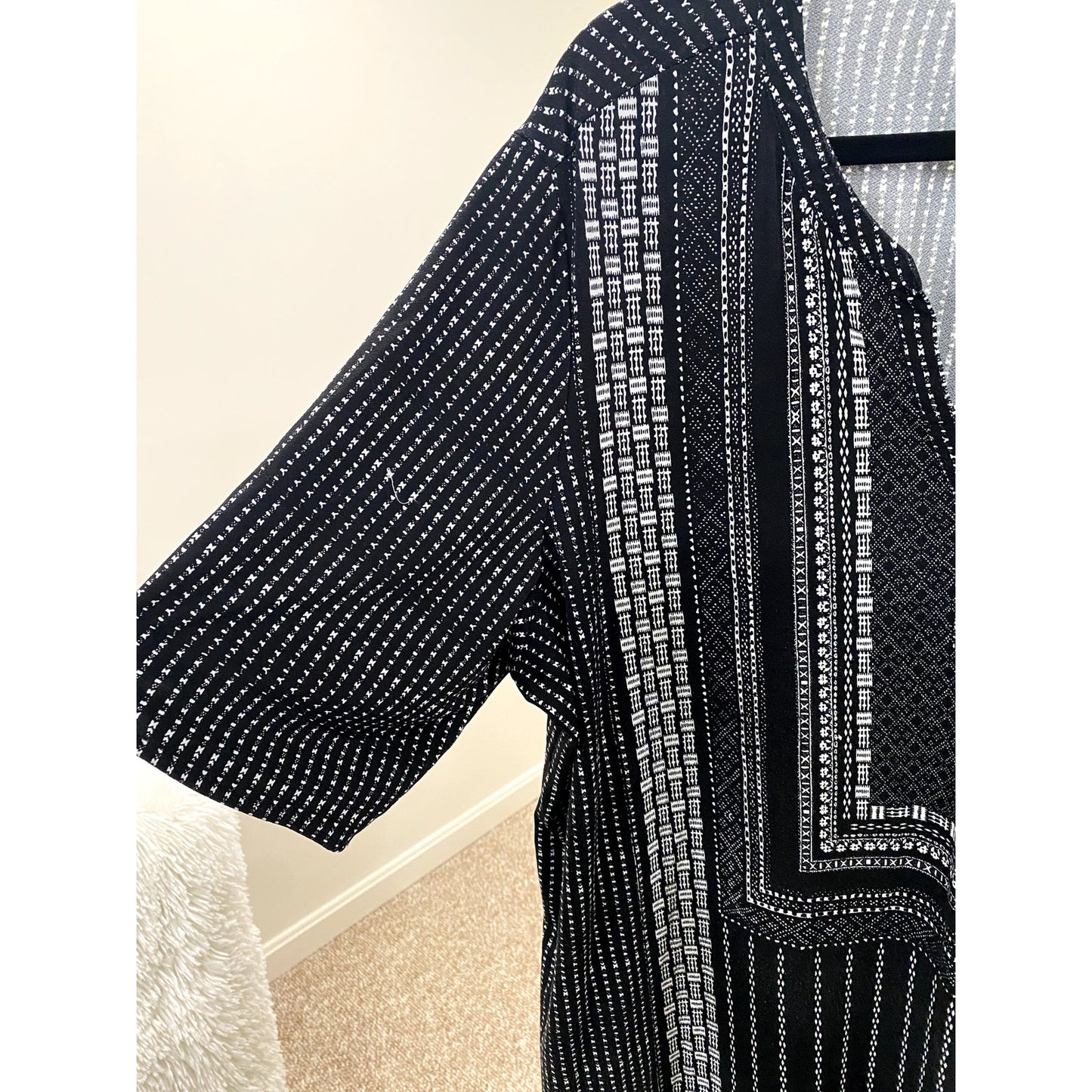 Dalia Black and White Geometric Tunic - Size 3X (NWOT)