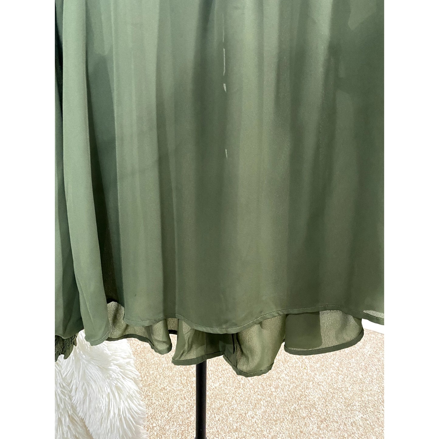TORRID Olive Green Button Up Blouse - Size 0 (EUC)