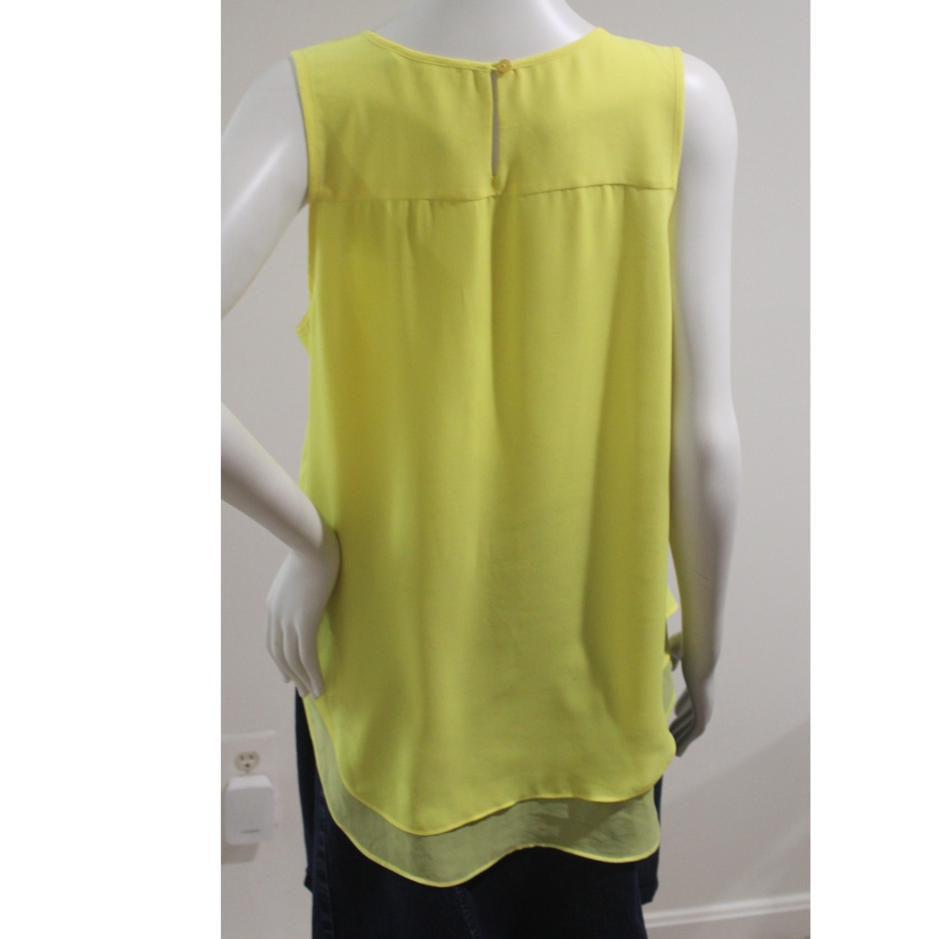 Violet + Claire Yellow Sleeveless Top - Size L (EUC)