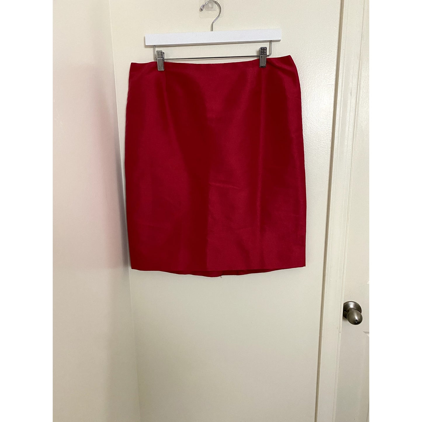 Dana Buchnan Pink Silk Pencil Skirt - Sz. 14 (EUC)