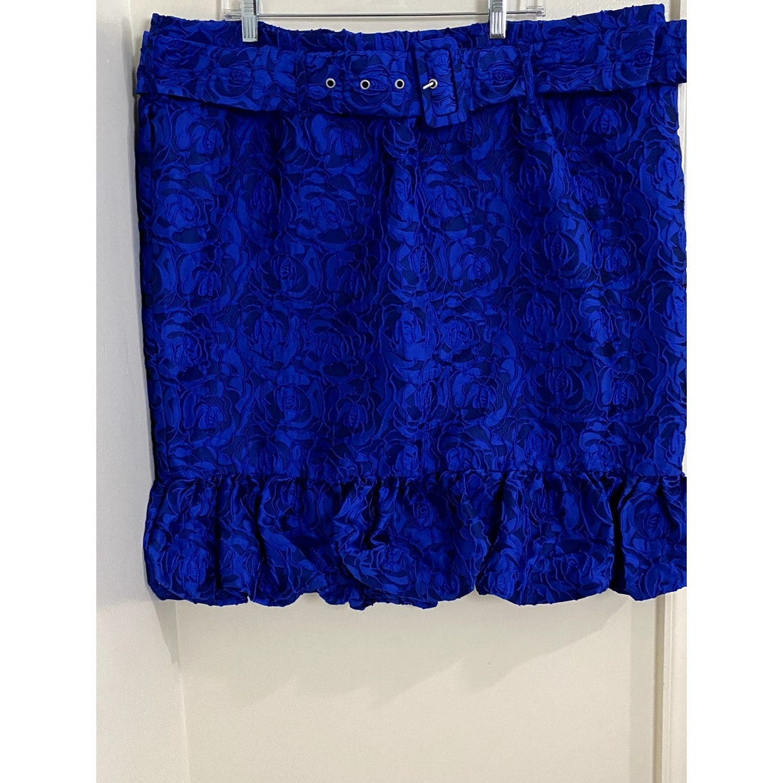 Ashley Stewart Blue Floral Jacquard Skirt with belt- Size 26 (NWT)