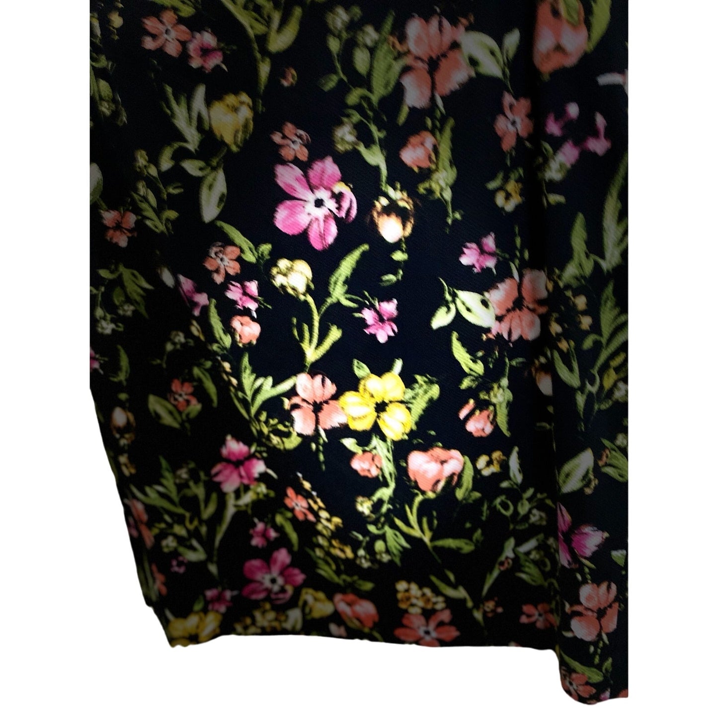Premise Black Floral Skirt - Previously Loved ❤️
