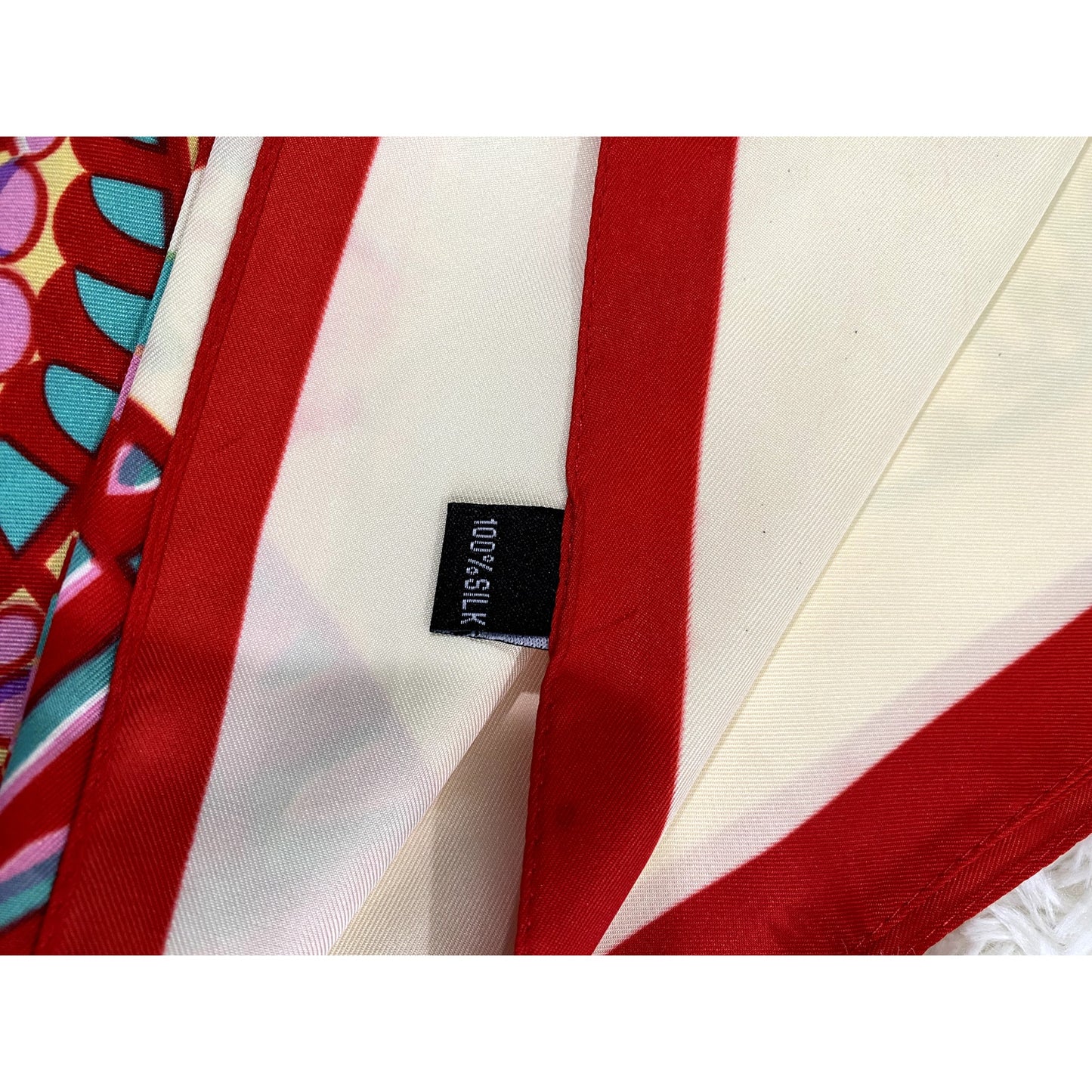 German Fuentes World of Circles Scarf - NWT