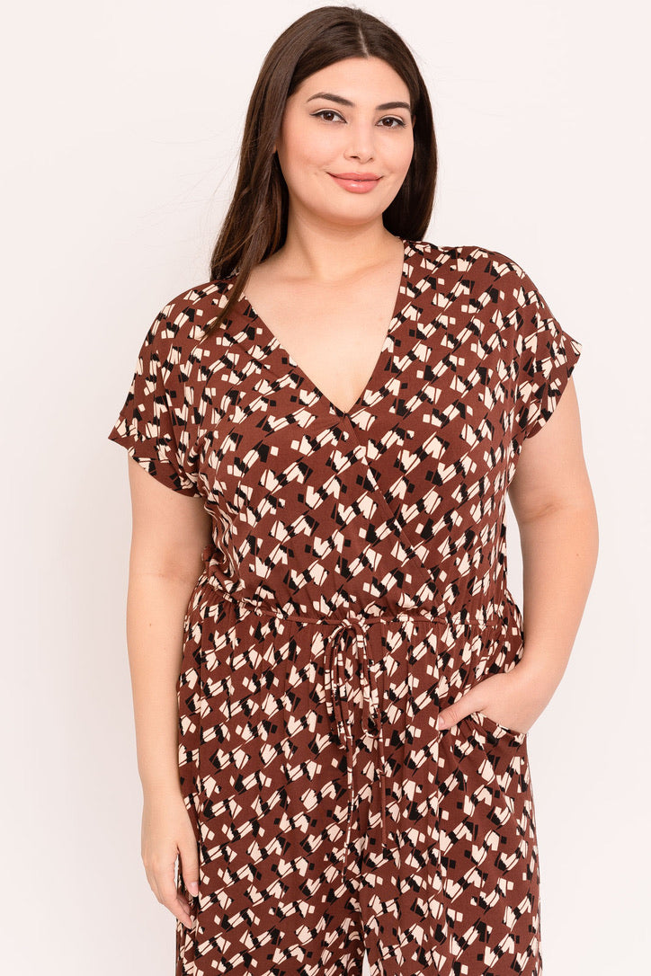 Curvy Straight/Curvy Plus Roll-Up Sleeve Crop Jumpsuit
