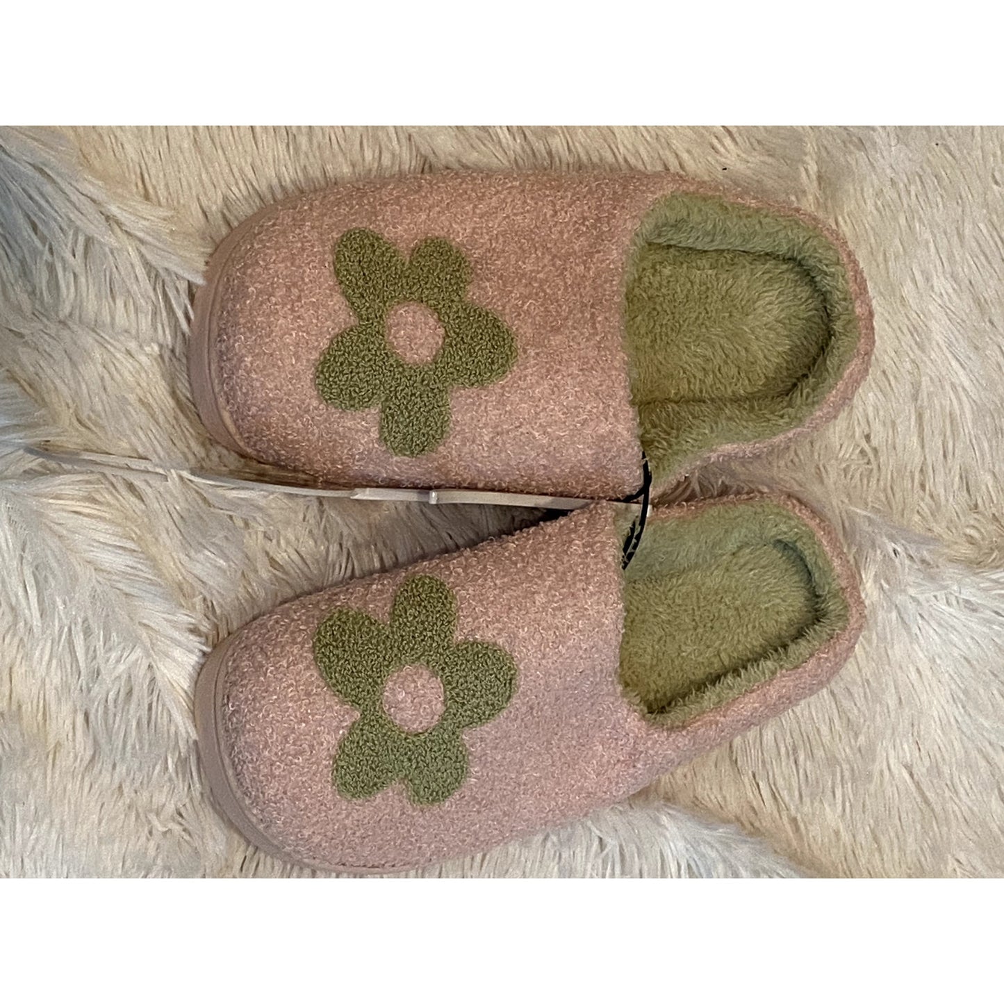 Jenni by Jennifer Moore Pink Peace Slippers - Size 11 (NWT)