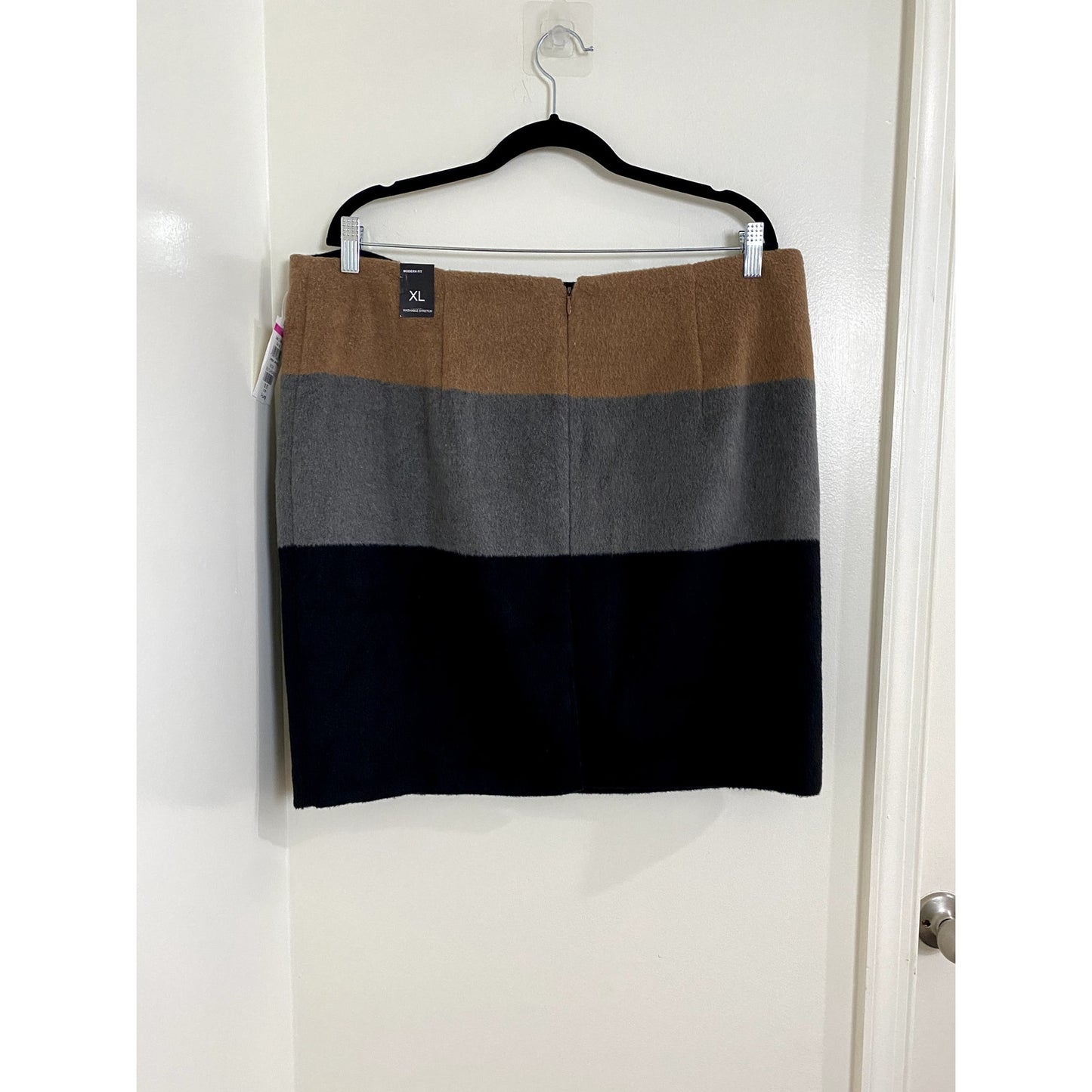 Amanda + Chelsea Colorblock Skirt - Size XL (NWT)