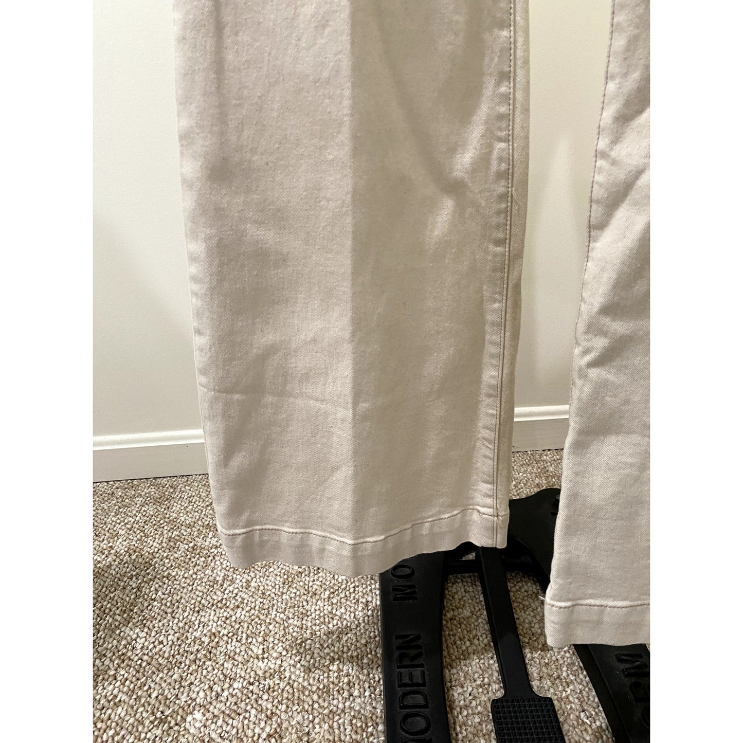 Joe’s High Rise Flare Jeans - Size 33 (NWT)