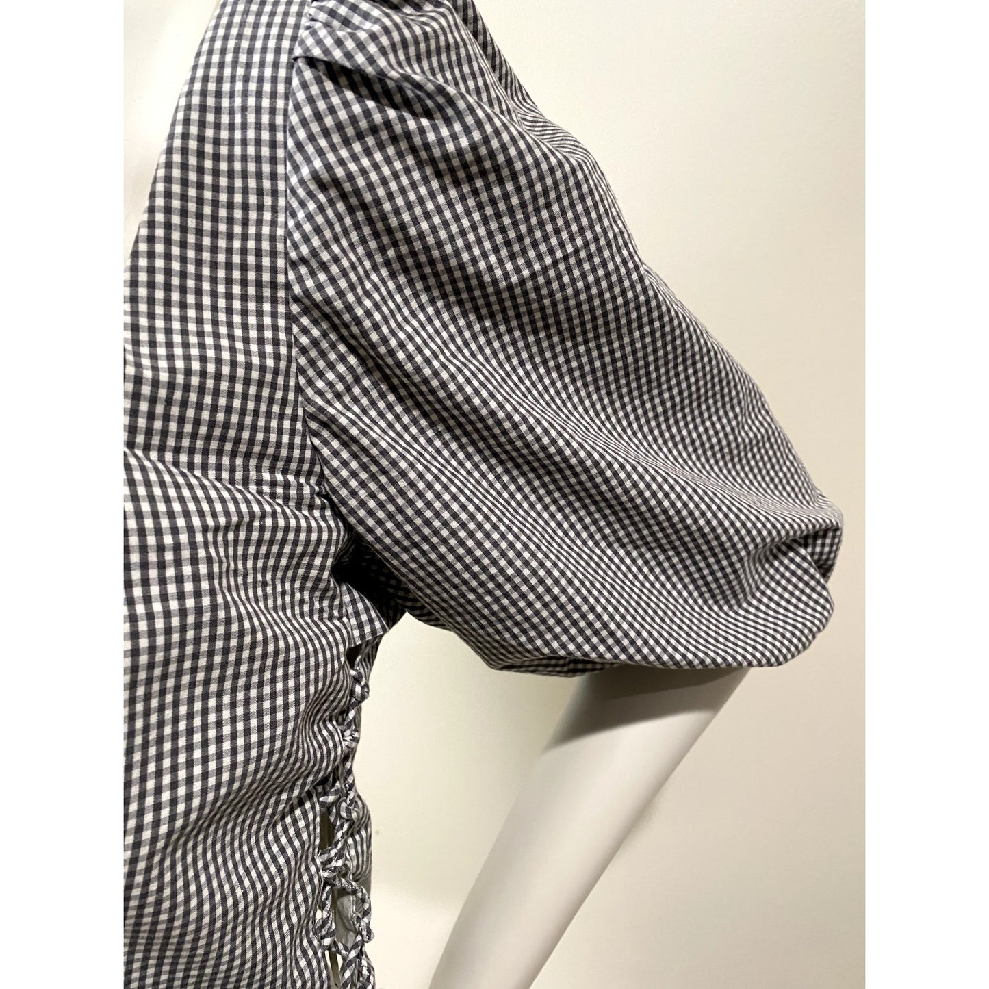 Abercrombie & Fitch Gingham Black/Gray/White Plaid Crop Top - Sz. Large (NWT)