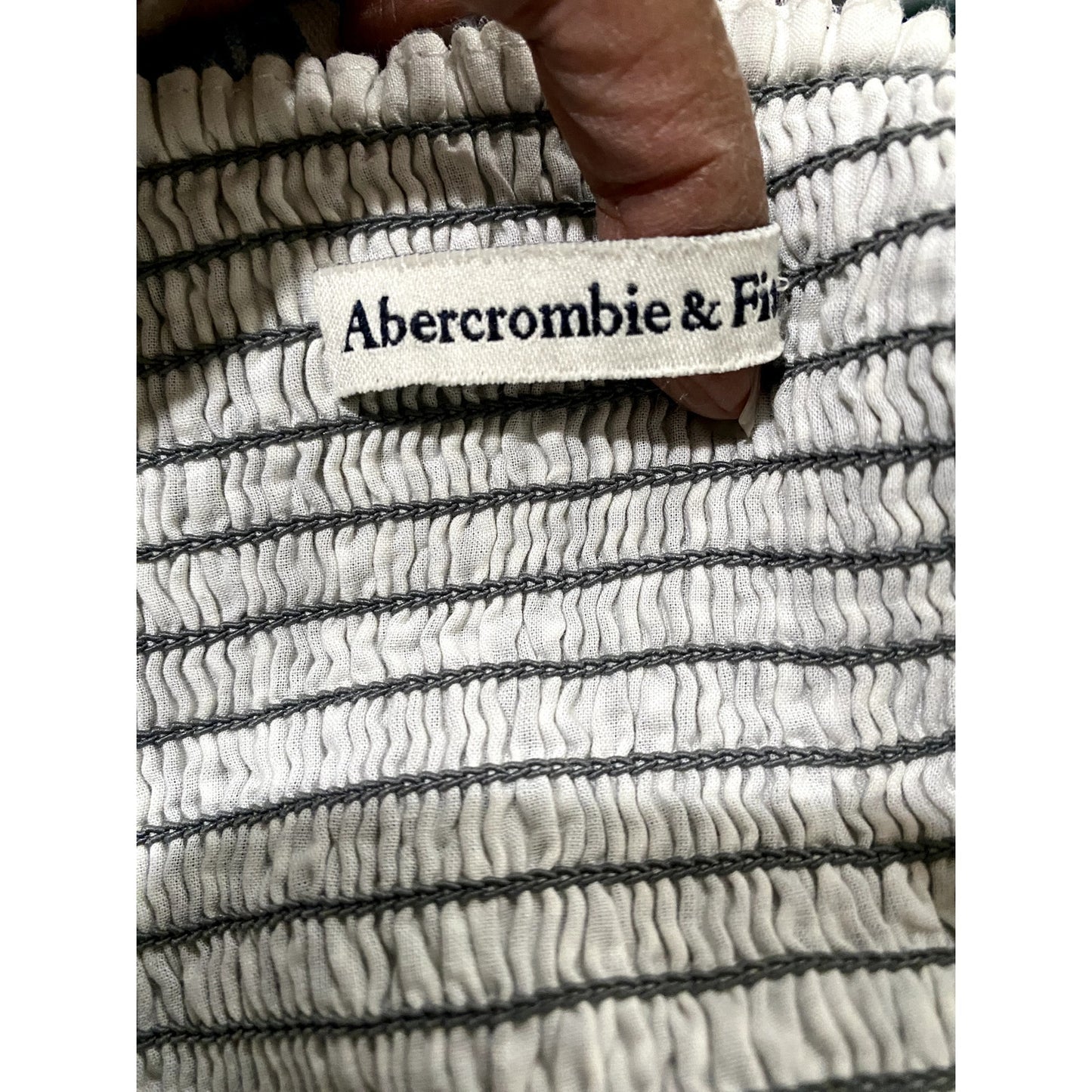 Abercrombie & Fitch Gingham Black/Gray/White Plaid Crop Top - Sz. Large (NWT)