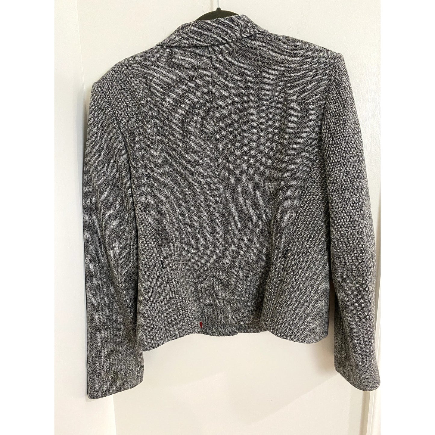 Tahari Gray Wool Blend Blazer - Size 14 (EUC)