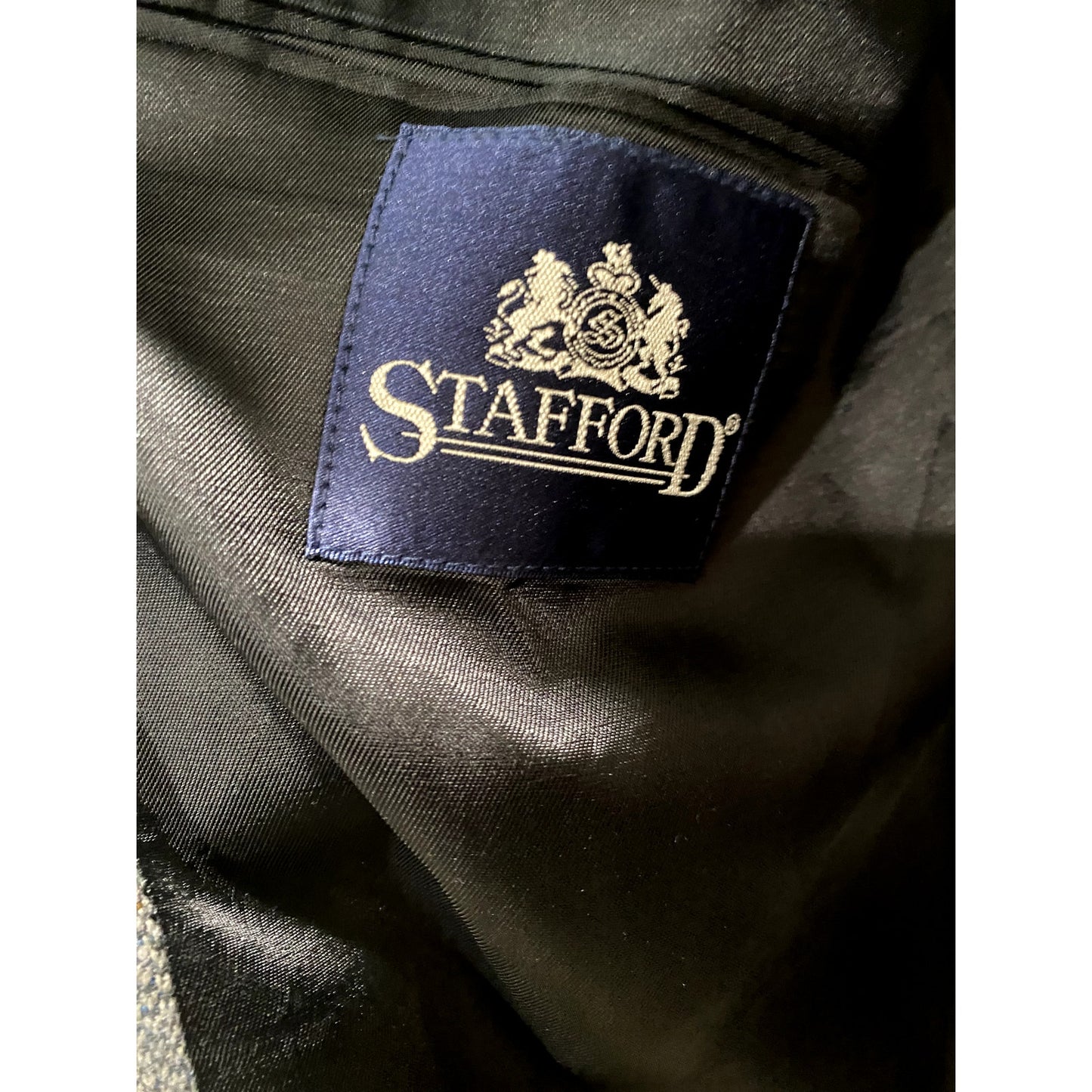 Vintage Stafford Bluish Gray Poly/Wool/Silk Blend Blazer- Size 42L (EUC)