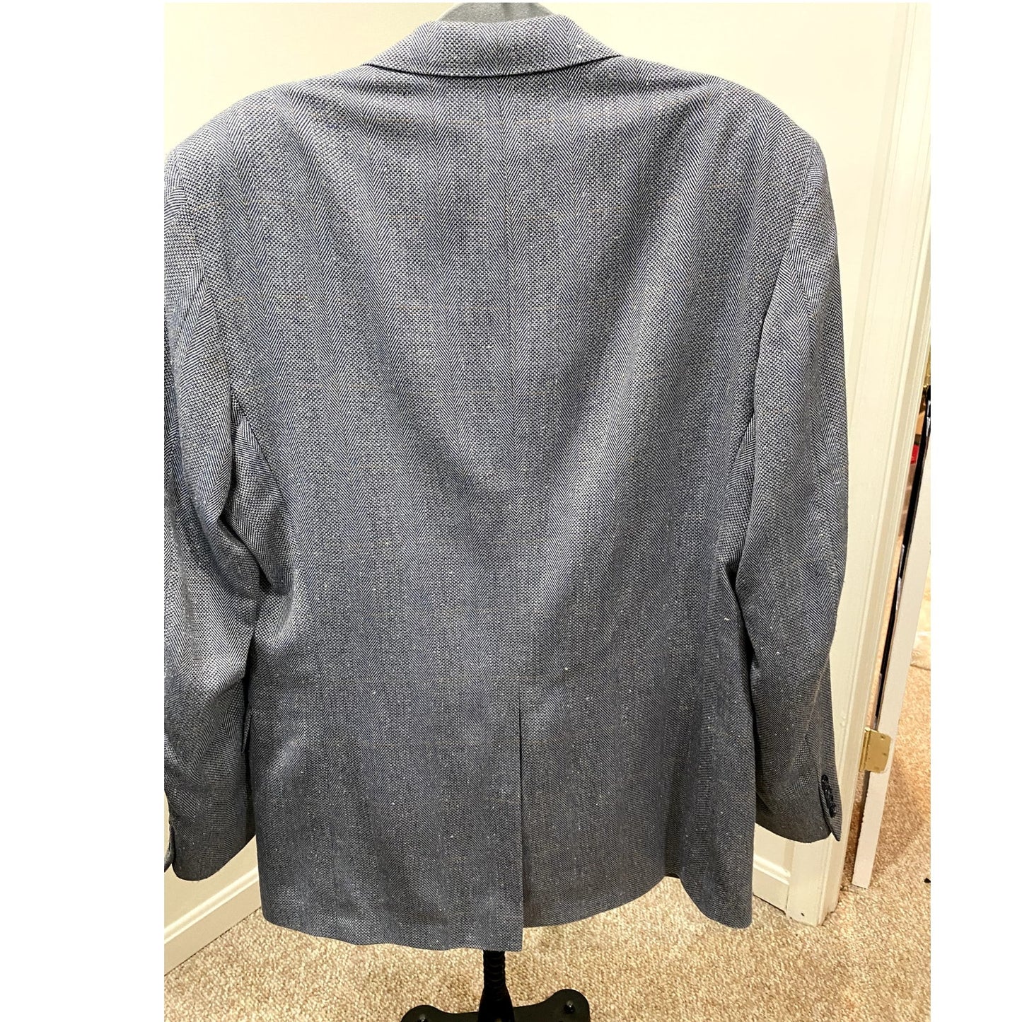 Vintage Stafford Bluish Gray Poly/Wool/Silk Blend Blazer- Size 42L (EUC)