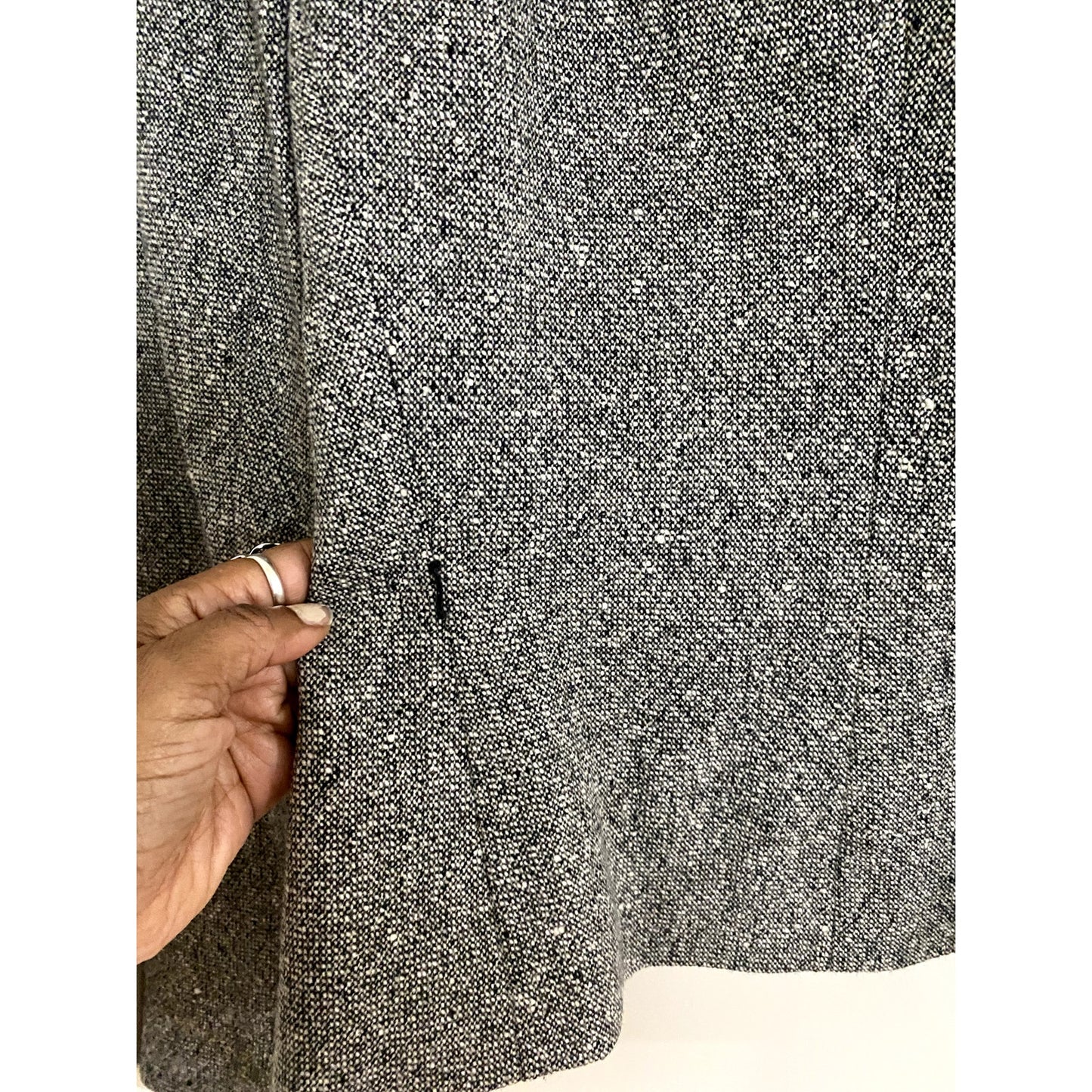 Tahari Gray Wool Blend Blazer - Size 14 (EUC)