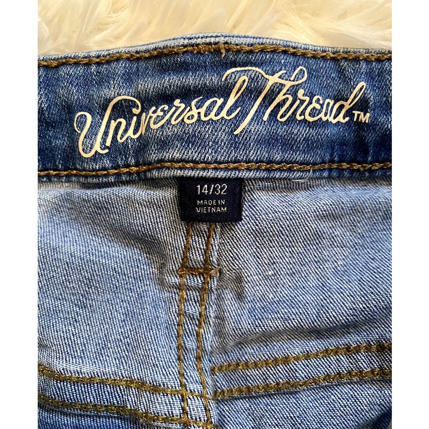 Universal Thread Button Fly Denim Shorts - Size 14 (EUC)