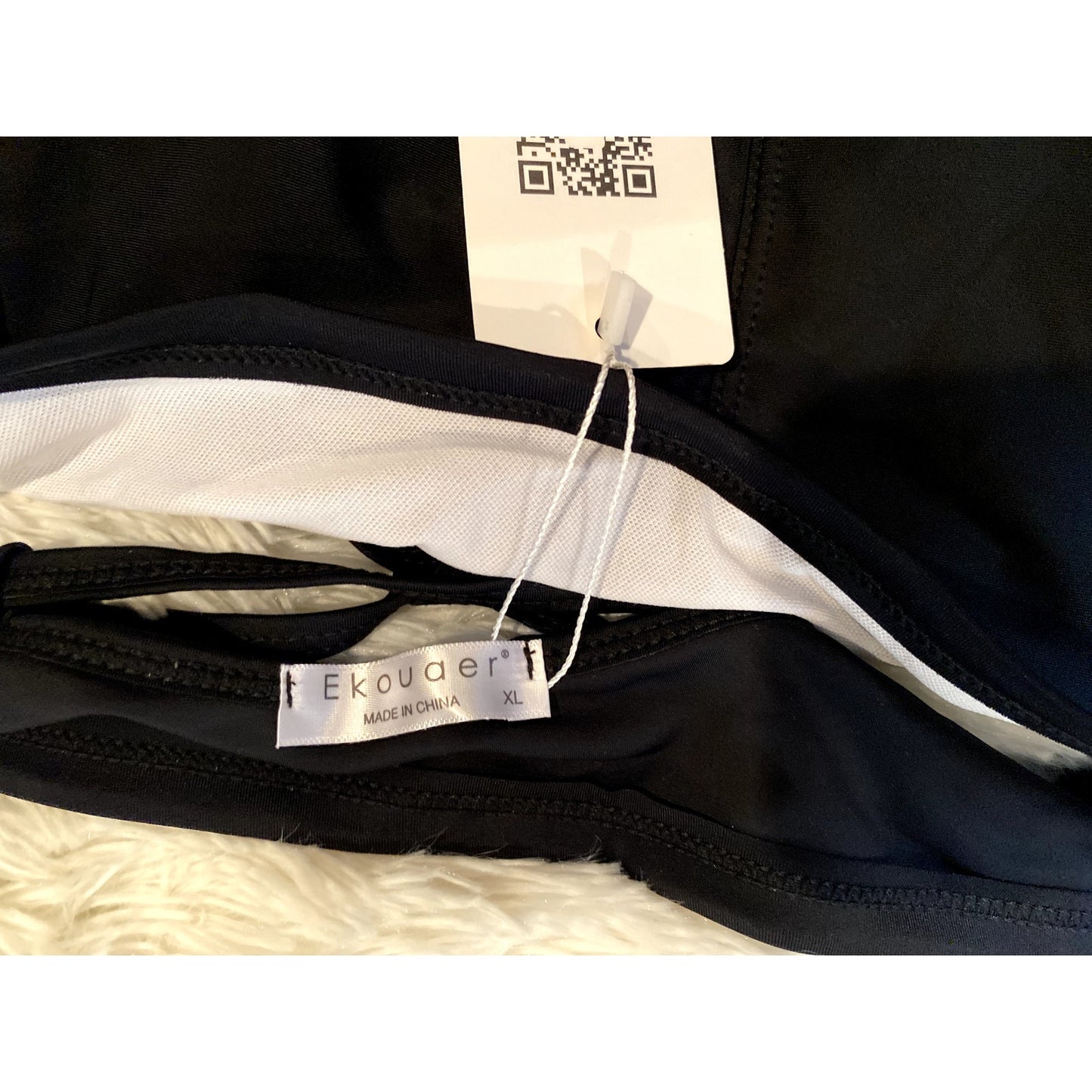 Ekouaer Black and White Two Piece Bathing Swim Suit - Size XL (NWT)