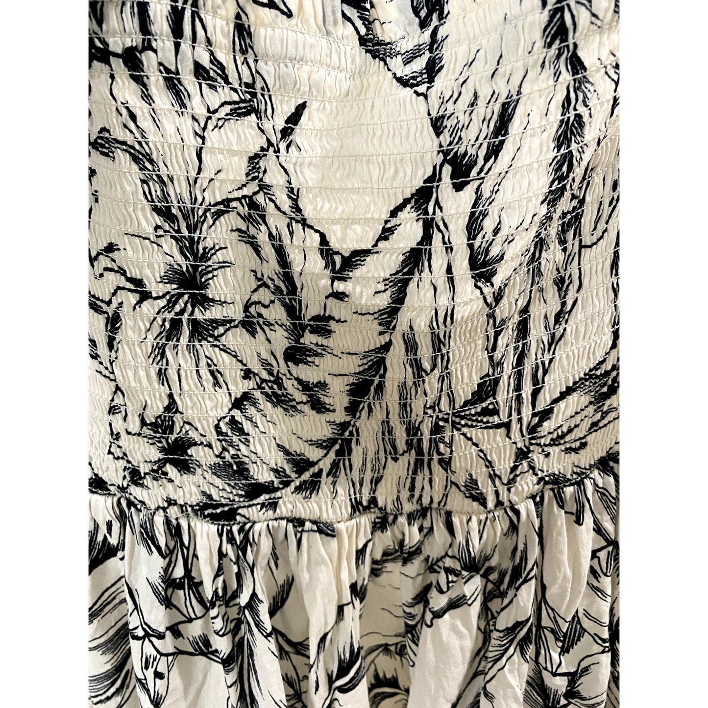 Rose + Olive Floral Sleeveless Top - Size Large (EUC)