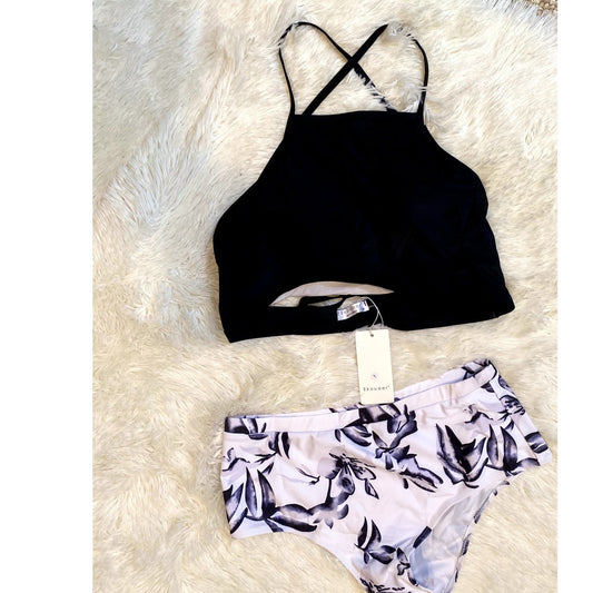 Ekouaer Black and White Two Piece Bathing Swim Suit - Size XL (NWT)