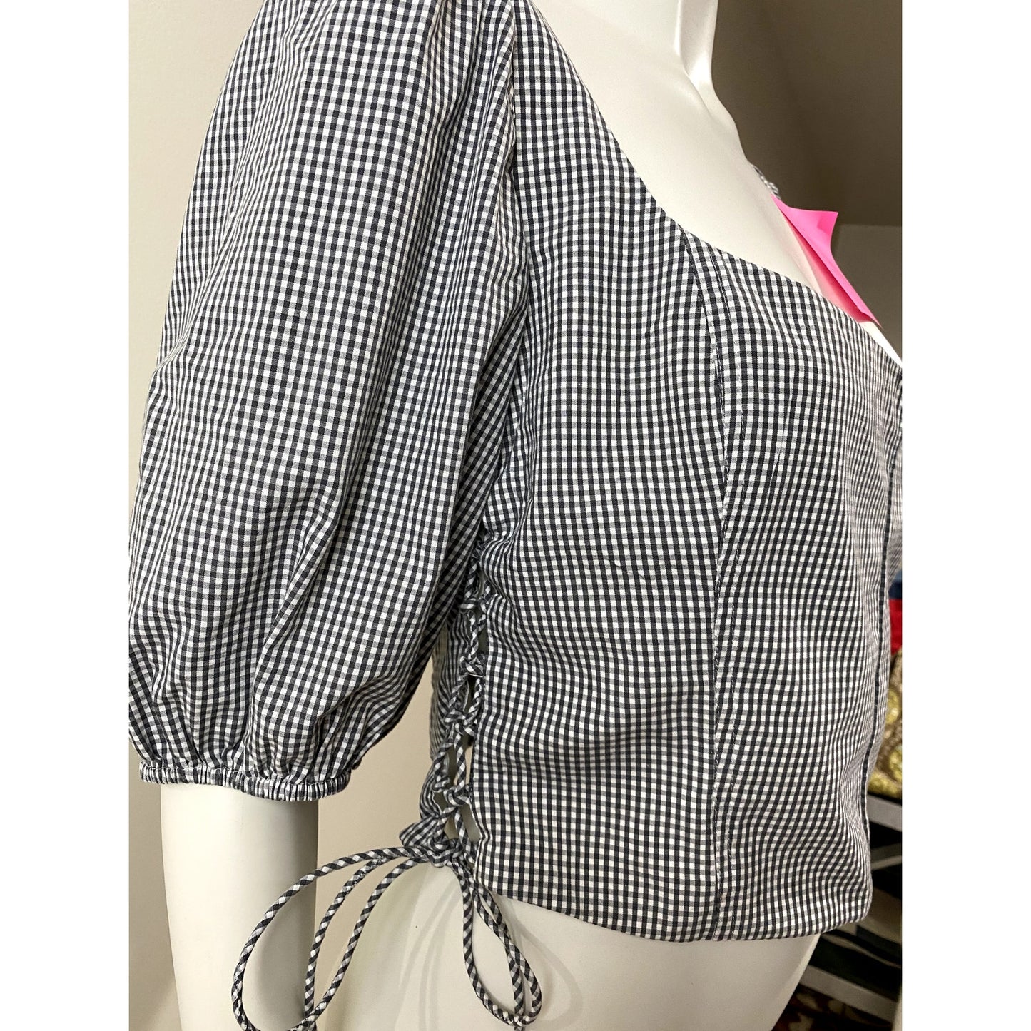 Abercrombie & Fitch Gingham Black/Gray/White Plaid Crop Top - Sz. Large (NWT)