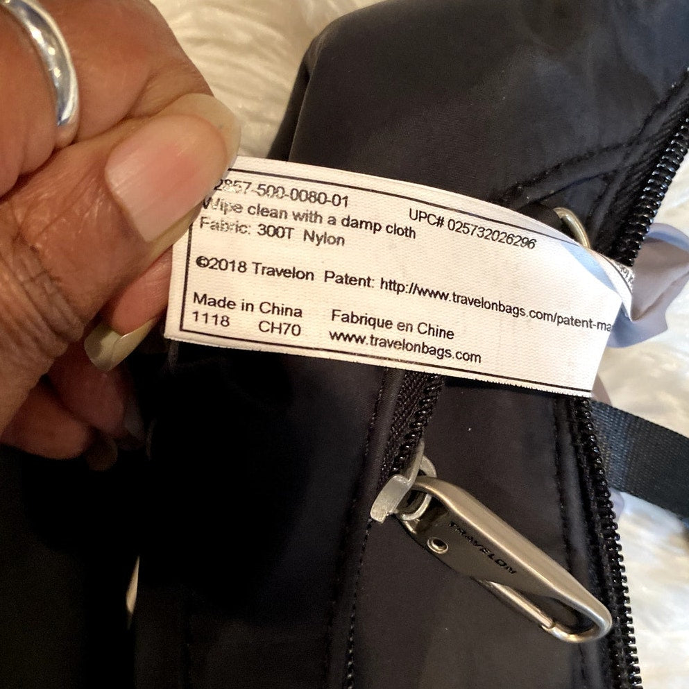 Travelon Black Anti-Theft Crossbody Bag - (EUC)