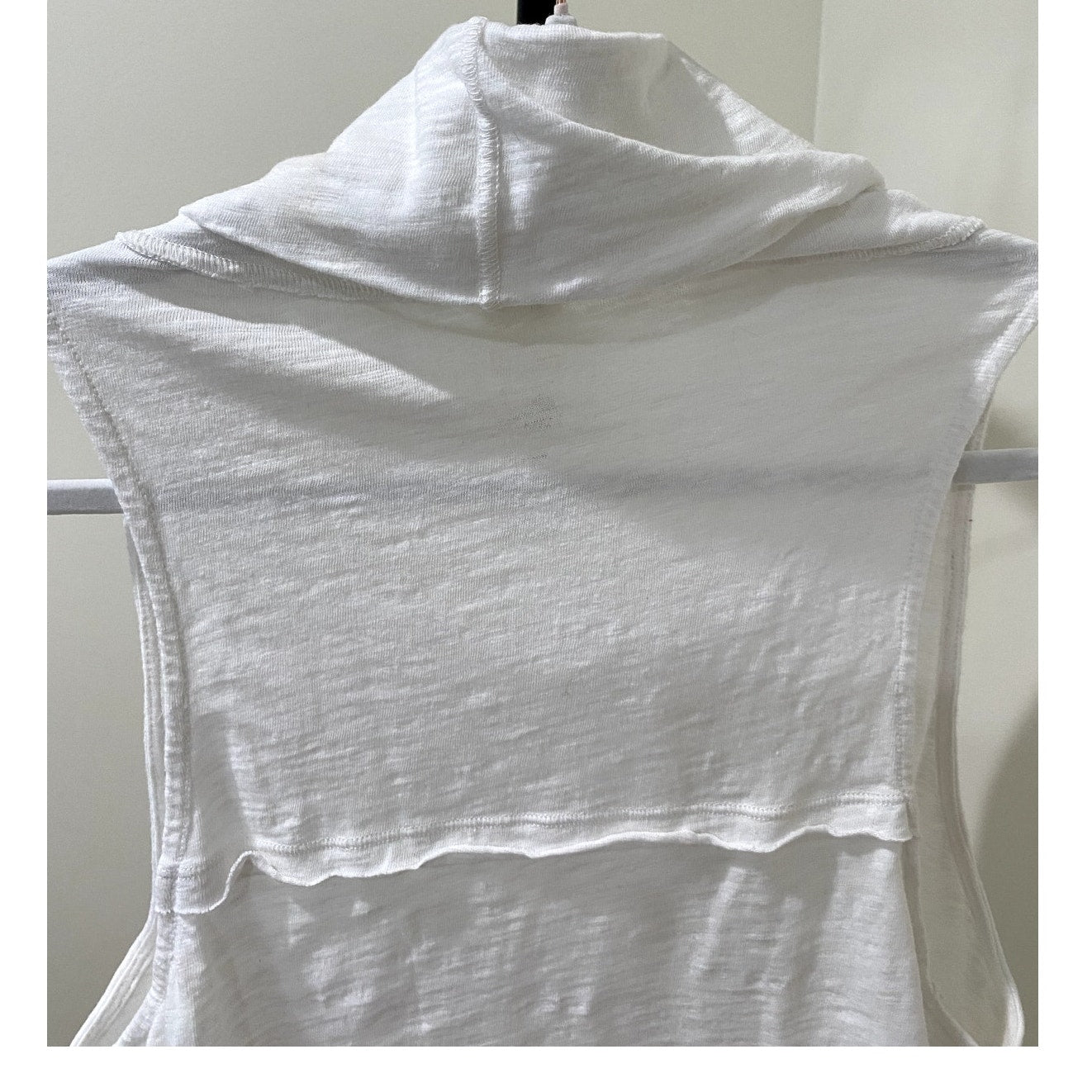 Free People White Sleeveless Top - Size Medium (EUC)
