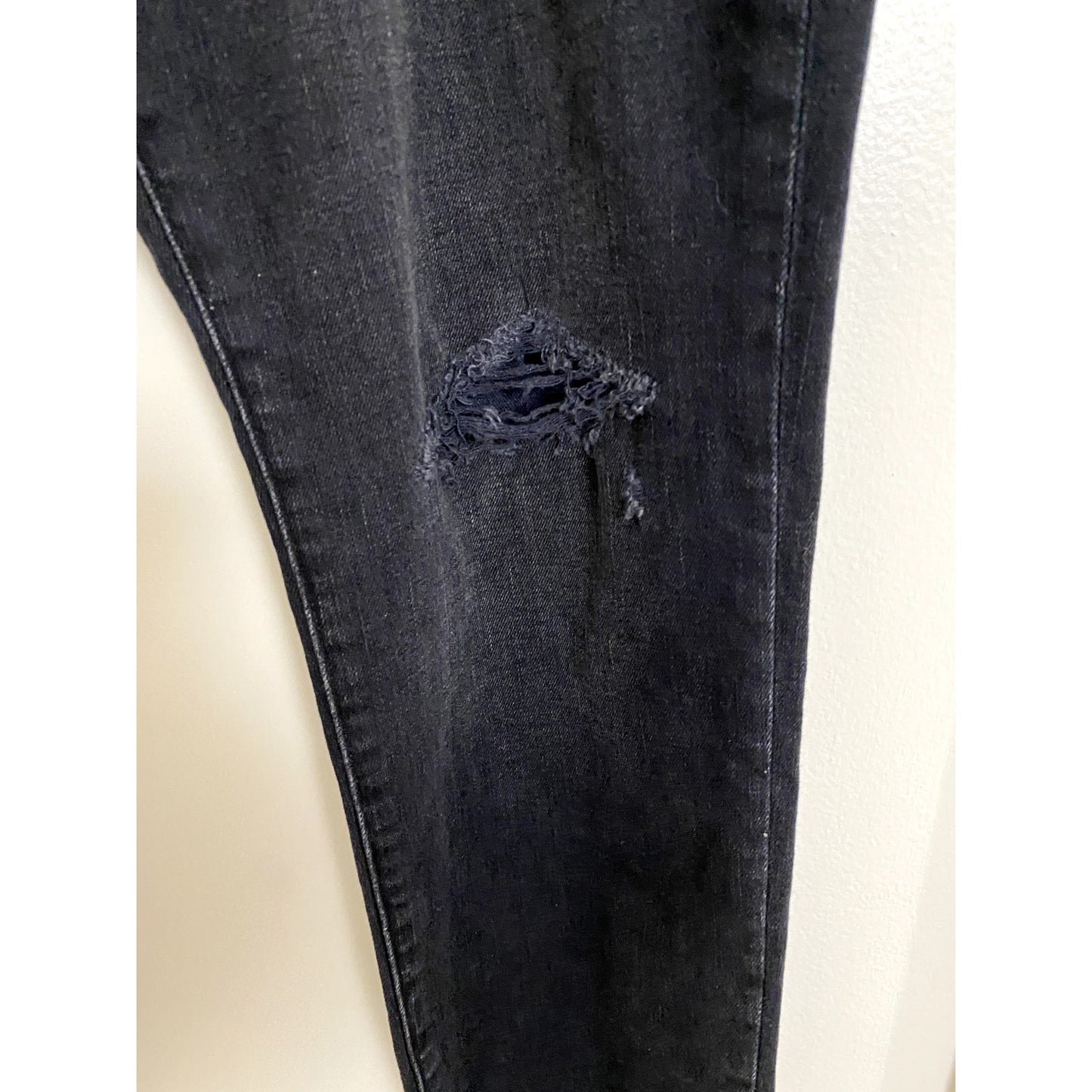 Hudson Natalie Black Mid-Rise Jeans - Size 33 (NWT)