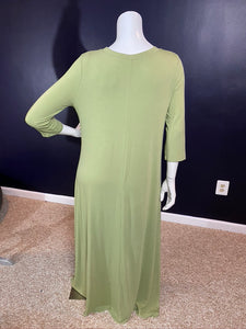 (Curvy Straight and Plus) High-Low Tunic Top