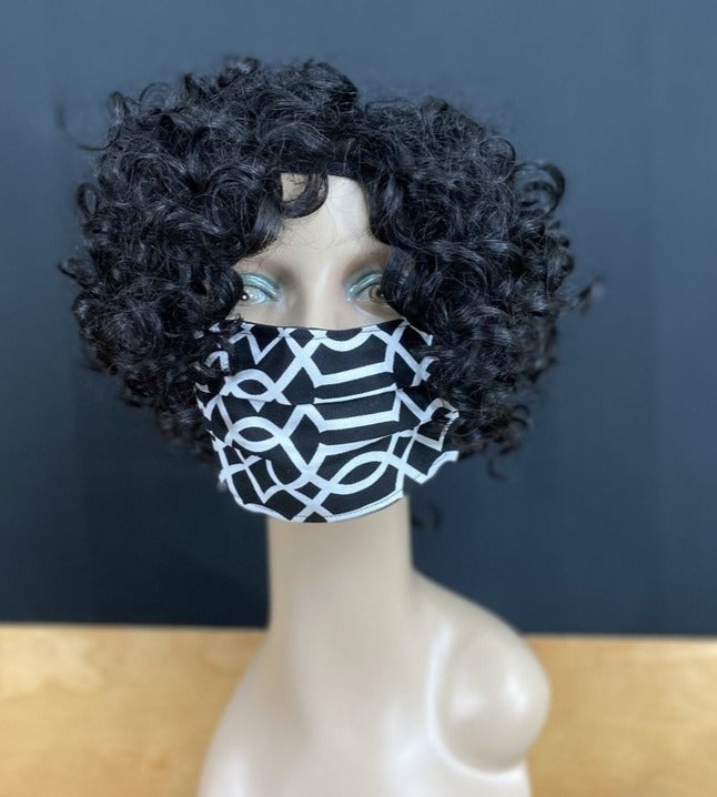 Monae’s Black N White Mask