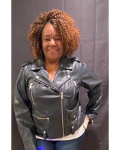 Load image into Gallery viewer, Curvy Plus Faux Leather Jacket 2
