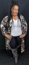 Load image into Gallery viewer, Curvy Straight Kimono Love #2
