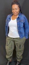 Load image into Gallery viewer, Curvy Plus Jessie Denim Jacket
