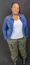 Load image into Gallery viewer, Curvy Plus Jessie Denim Jacket
