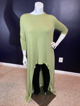 Load image into Gallery viewer, (Curvy Straight and Plus) High-Low Tunic Top
