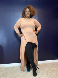 (Curvy Straight and Plus) High-Low Tunic Top