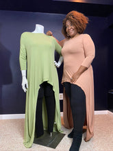 Load image into Gallery viewer, (Curvy Straight and Plus) High-Low Tunic Top
