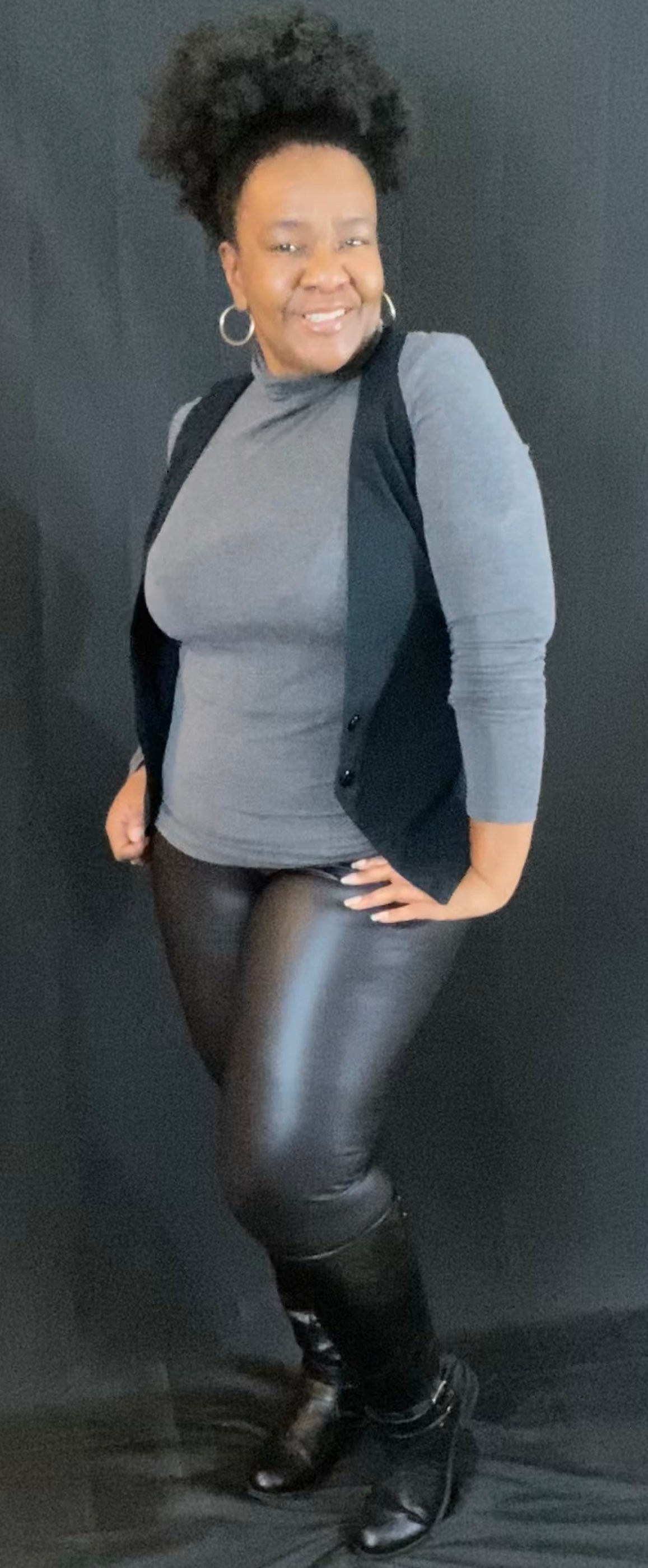 Curvy Plus Faux Leather Leggings – The Curvy Girl in the Middle